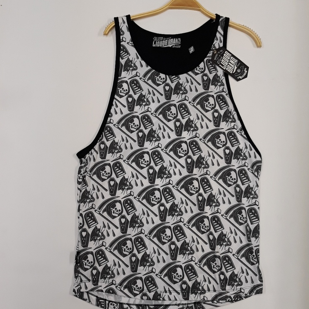 Liquor Brand Ripper graphic black tank top side S